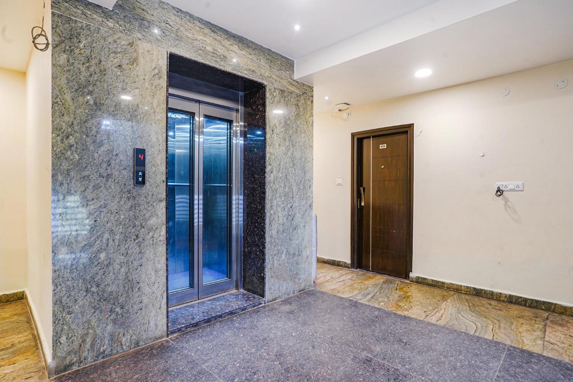 Fabhotel Unique Suites Hyderabad Bagian luar foto